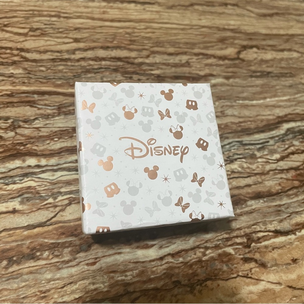 Disney NWT - Picture 3 of 3